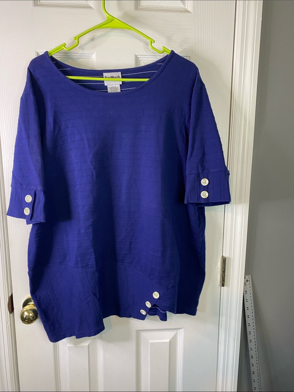 WorthingtonDeep Blue Button-Sleeve Tunic Top Brand is Size is XLarge